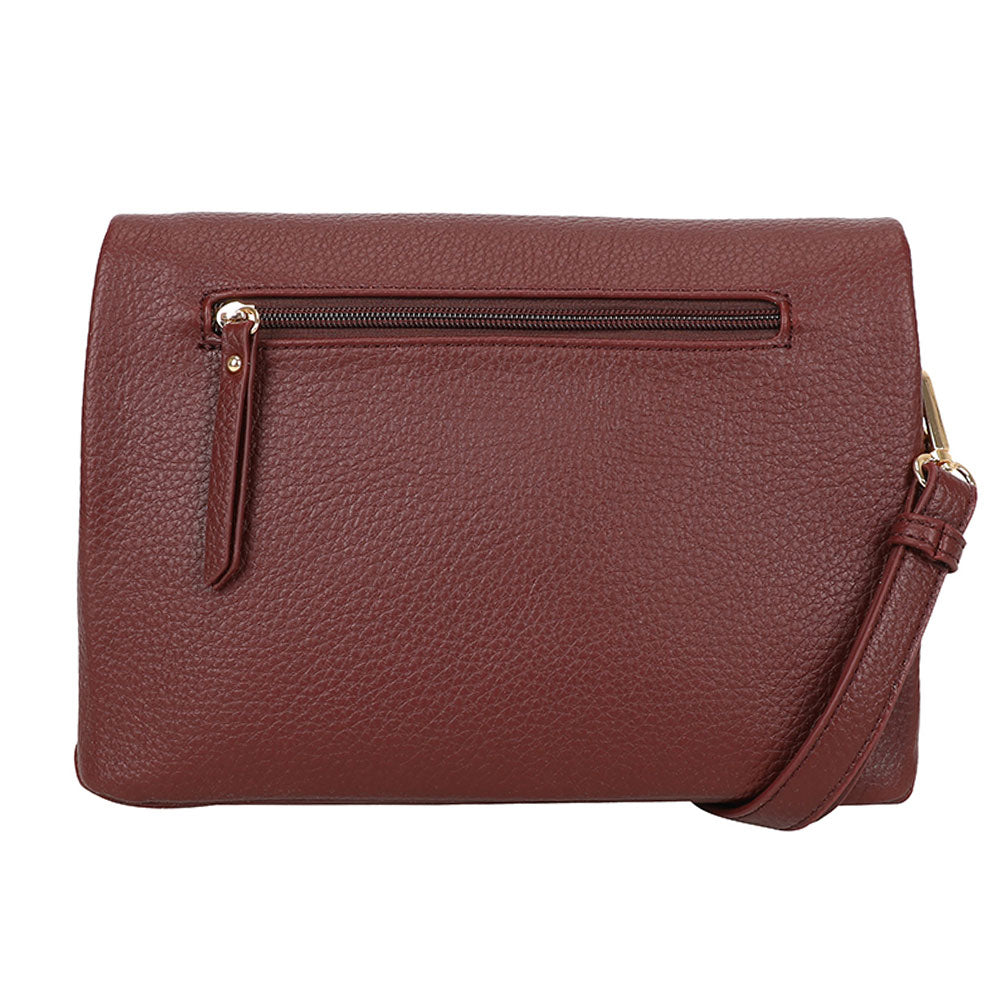 Teksturert burgunder crossbody veske med glidelås i gulltoner og matchende rem bar flap crossover bordeaux rød