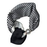 Magnetic Scarf Houndstooth