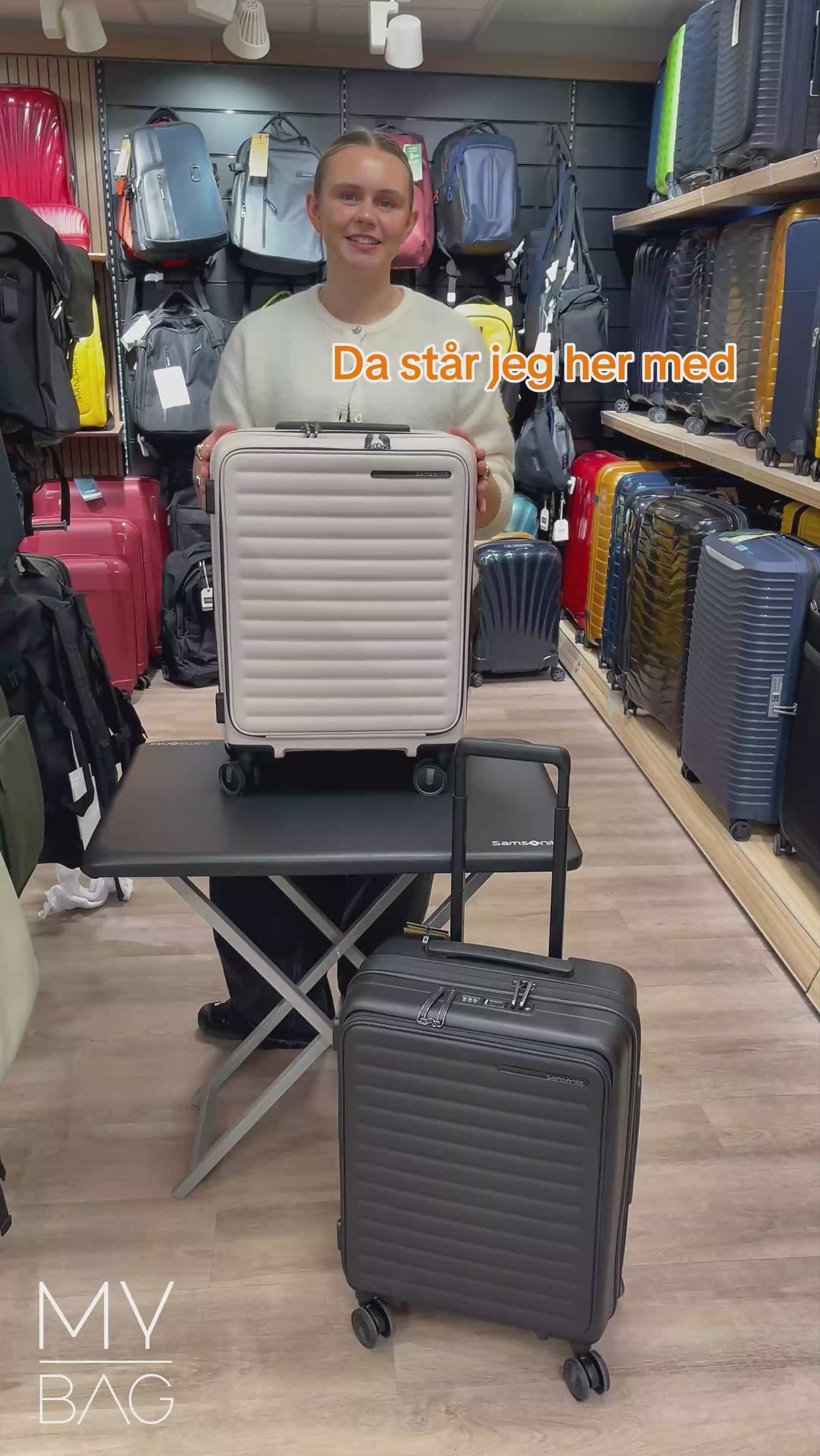demonstrasjonsvideo av en Samsonite Restackd Easy Access-koffert i MYBAG-butikken på Bergen Storsenter